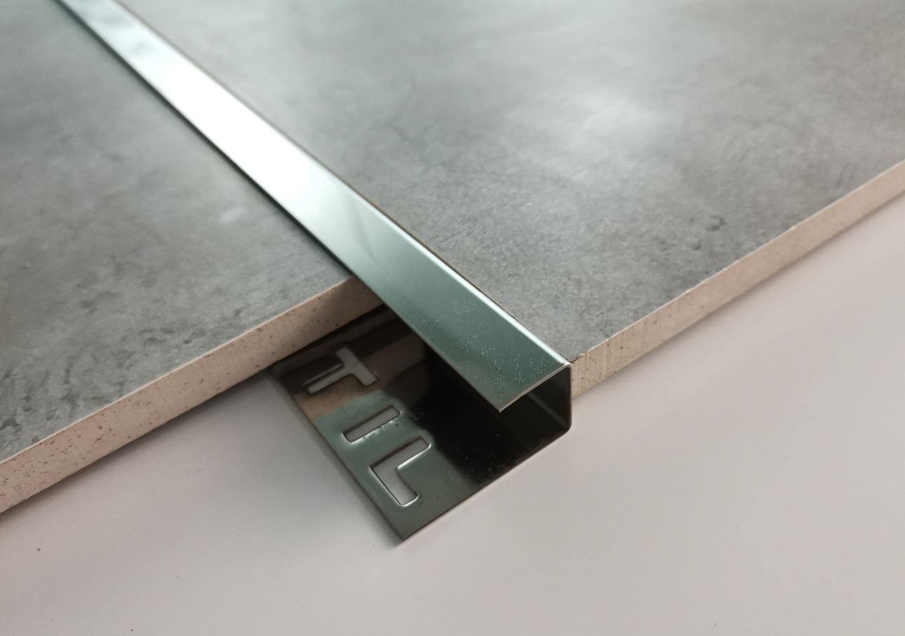 Stainless steel floor batten door edge strip