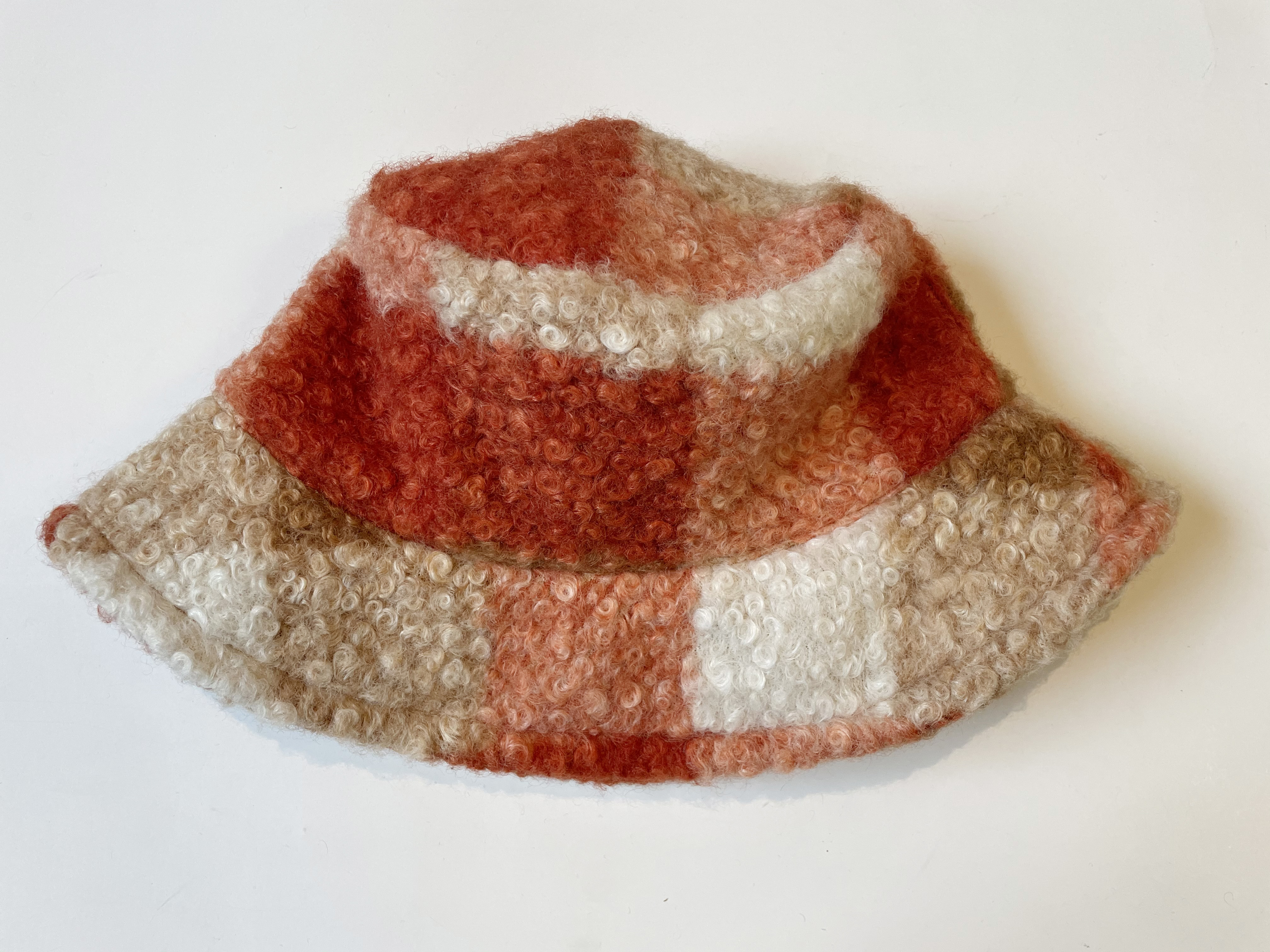 teddy bucket hat